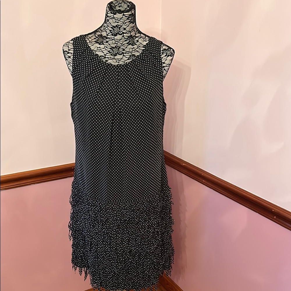 Black dress W by Worth dress, size 14
Preowned